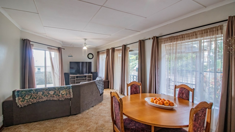3 Bedroom Property for Sale in Sunrise On Sea Eastern Cape